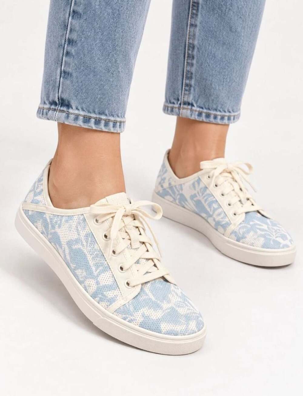 NEW Olukai Pehuea Li Size 9 Off White Swell Sneakers